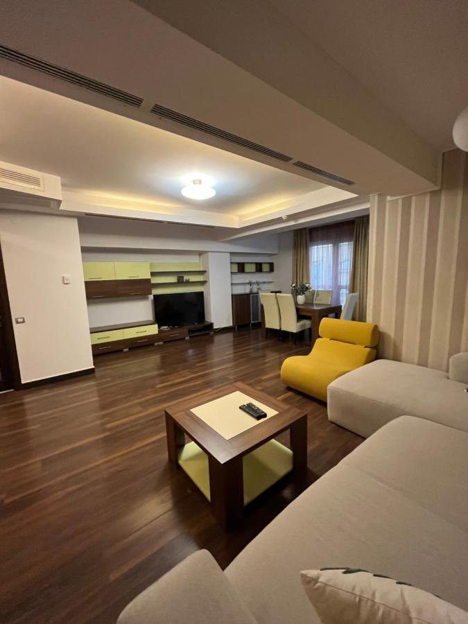 Large 2 Bedroom Apartment Soseaua Nordului Bukares Bagian luar foto