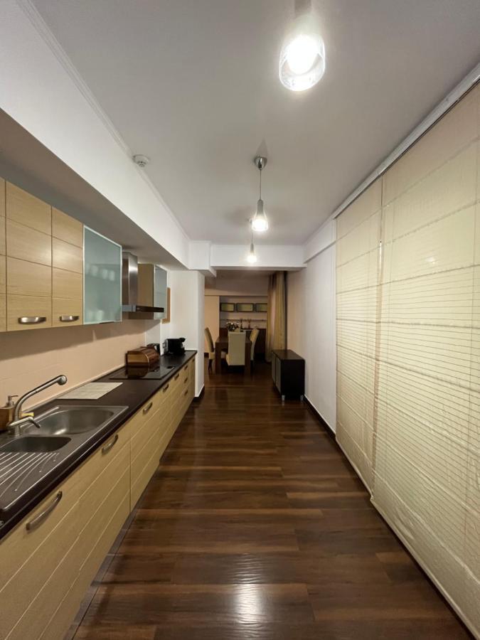Large 2 Bedroom Apartment Soseaua Nordului Bukares Bagian luar foto